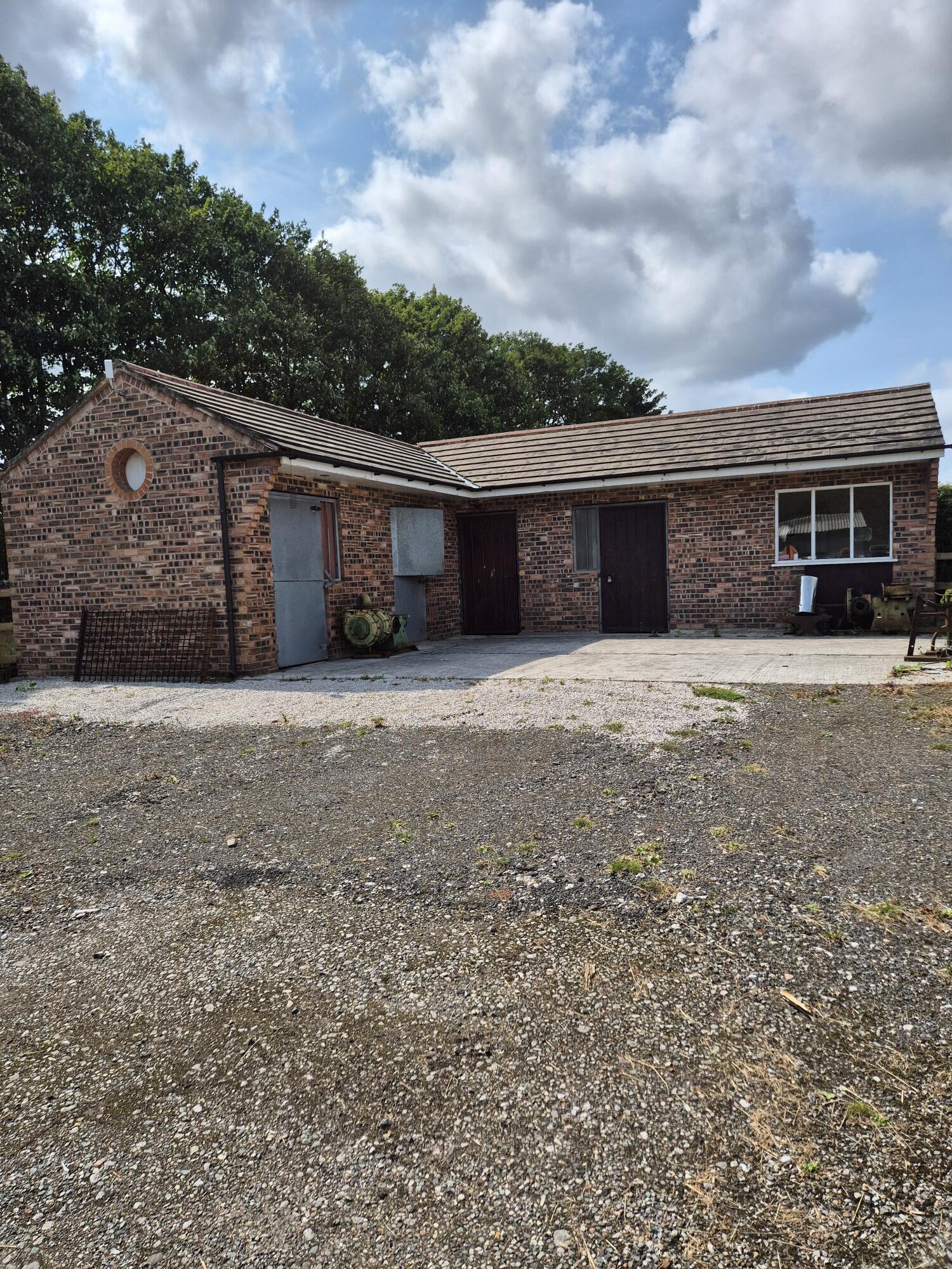 Hollowdene, Winwick Lane, Warrington, WA3 7EW - RVW